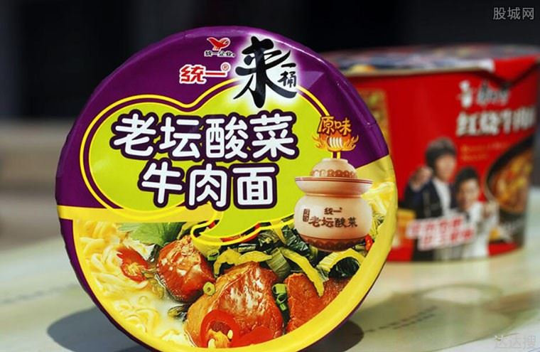 老坛酸菜方便面地位