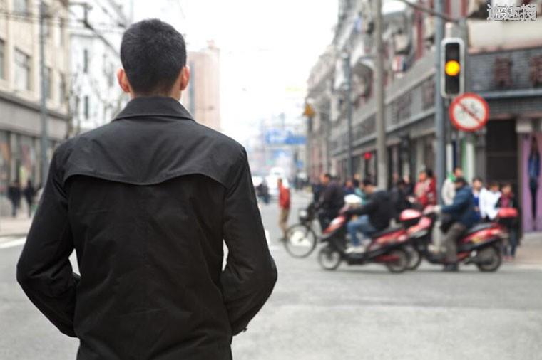 男青年脱单难原因