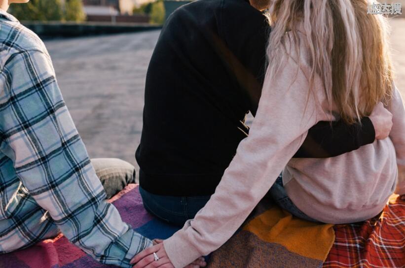 男子出轨他人索要分手费