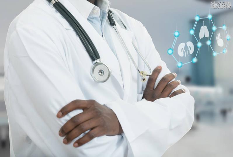 妻子实名举报医生丈夫