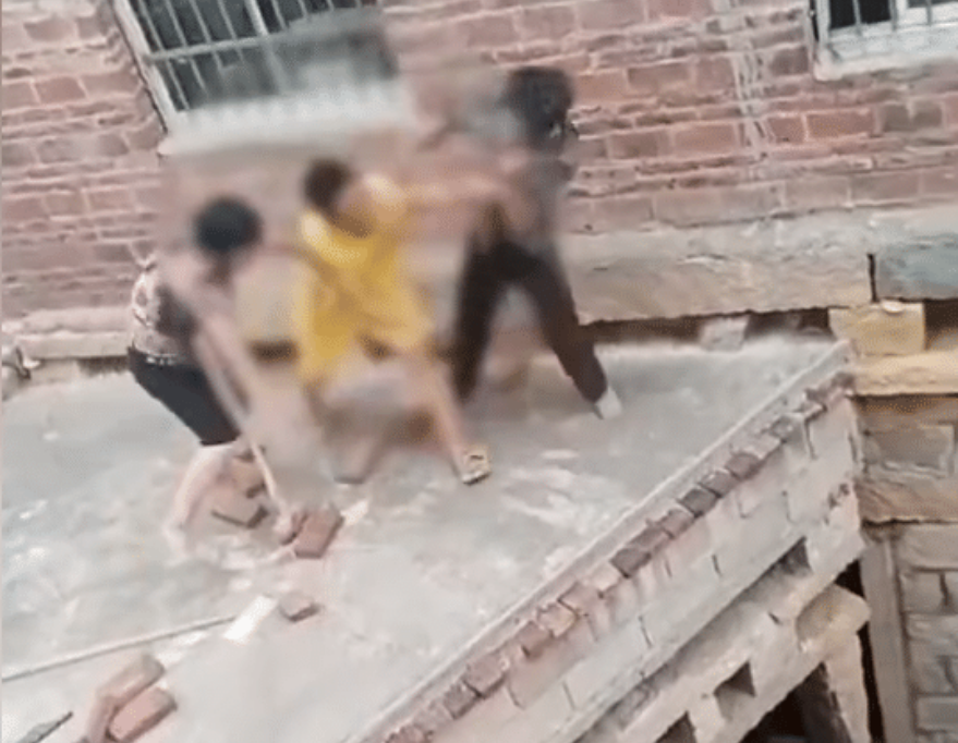 莆田嫌犯疑因盖房纠纷砍死邻居逃跑