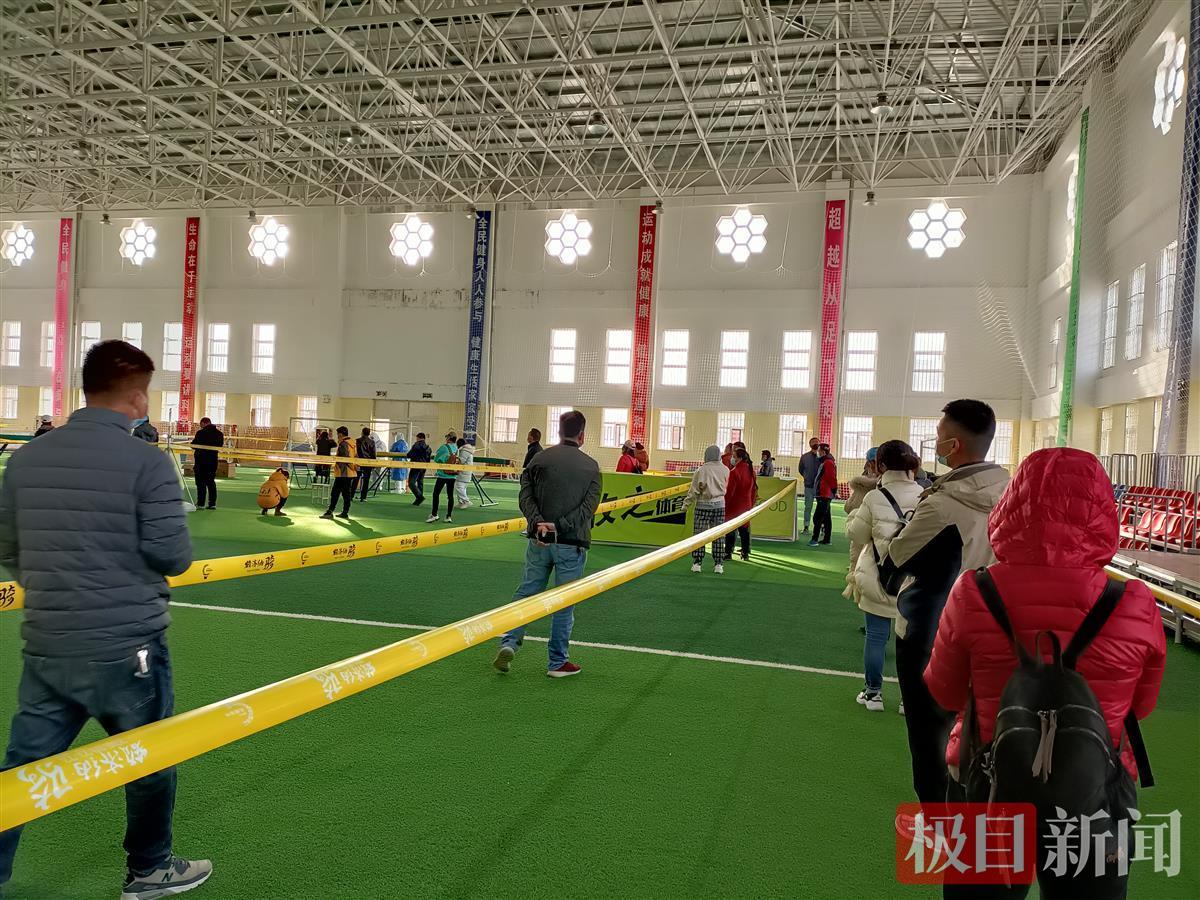 近万人滞留额济纳等待归期：当地午餐免费送，口罩和消毒用品仍短缺