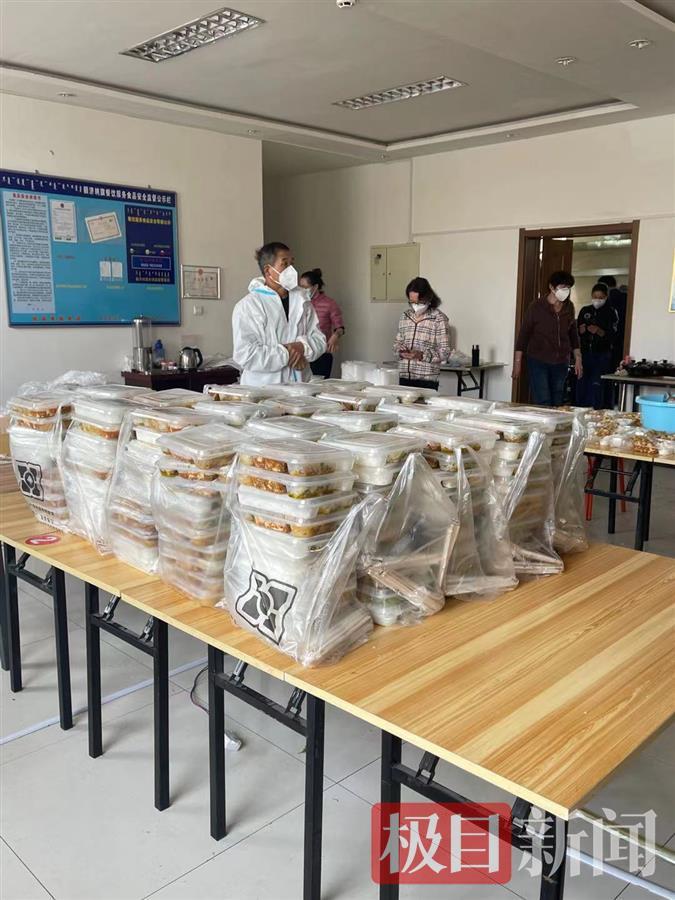 近万人滞留额济纳等待归期：当地午餐免费送，口罩和消毒用品仍短缺