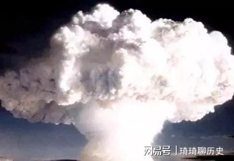 我国第一颗原子爆炸是哪年