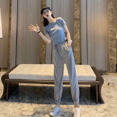 女网红的腿为什么那么直