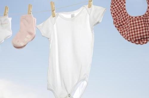 衣服上有油漆怎么洗掉最佳方法