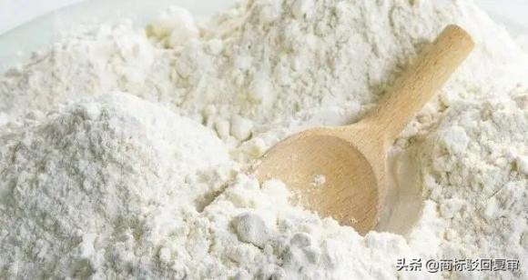 衣服上有油渍怎么清洗最有效