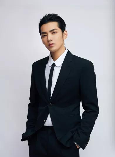 吴亦凡家是干什么的