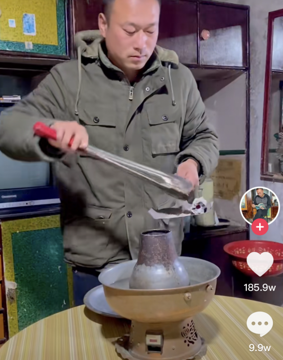 千万粉丝张同学被消防和交警点名