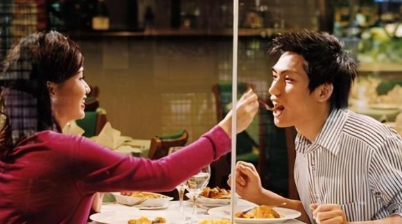 一个男人说你水多什么意思啊