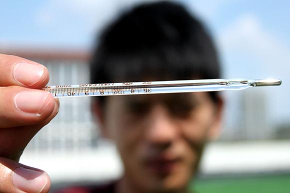 温度计夹在腋下几分钟最准确